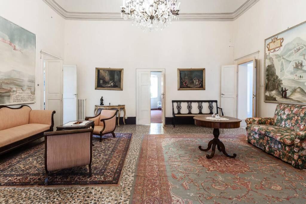 Villa Ott Crespina Eksteriør billede